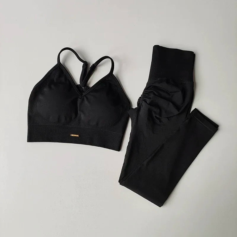 Conjunto deportivo efecto push-up para mujer – cintura alta, soporte y diseño moldeador para fitness y running