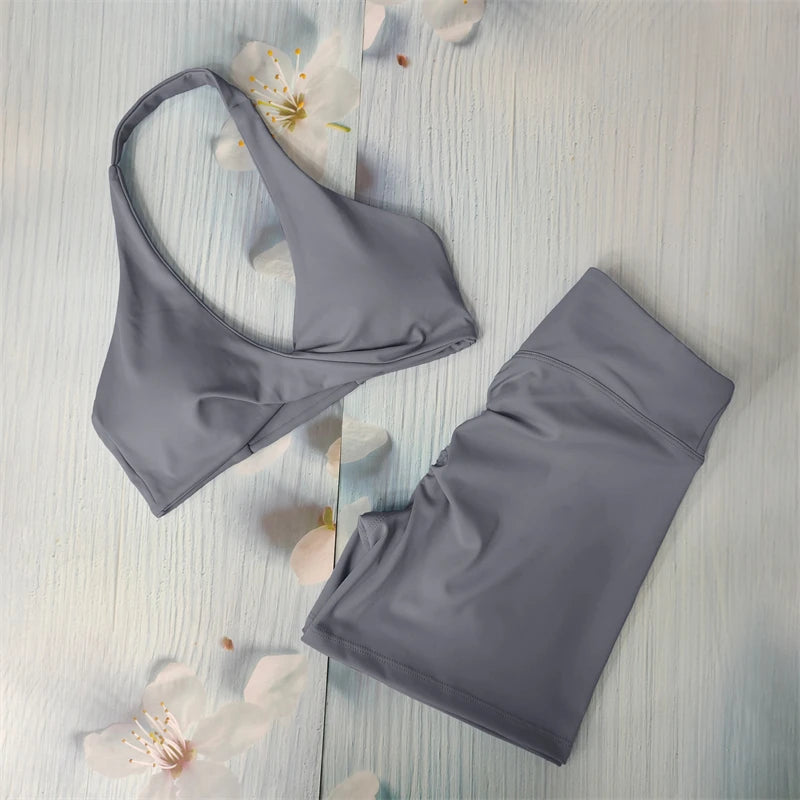 Conjunto deportivo corto moldeador para mujer